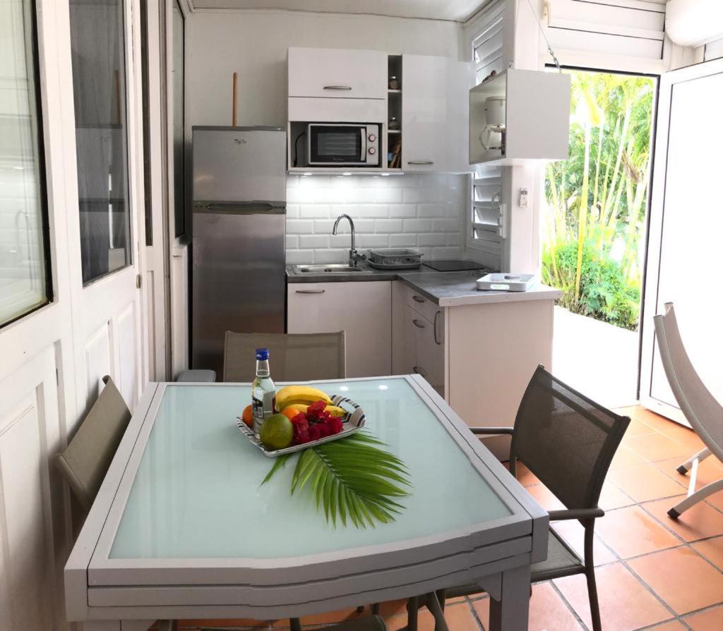 Appartement Rez-De-Chaussee De Villa A 1 Minute De La Plage Saint-Francois  Zewnętrze zdjęcie